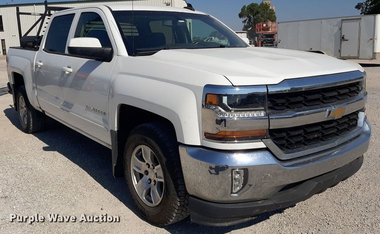 image for item OF9504 2017 Chevrolet Silverado 1500  Crew Cab pickup truck