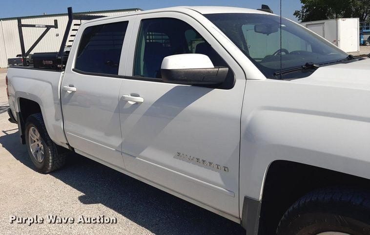 image for item OF9504 2017 Chevrolet Silverado 1500  Crew Cab pickup truck