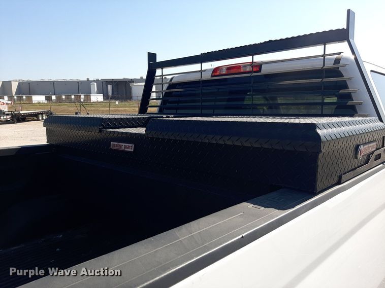 image for item OF9504 2017 Chevrolet Silverado 1500  Crew Cab pickup truck