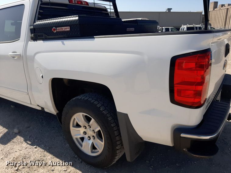 image for item OF9504 2017 Chevrolet Silverado 1500  Crew Cab pickup truck