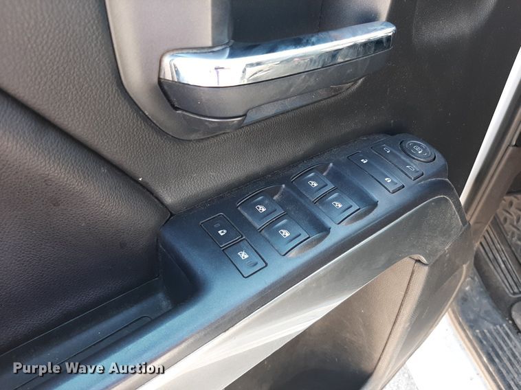 image for item OF9504 2017 Chevrolet Silverado 1500  Crew Cab pickup truck