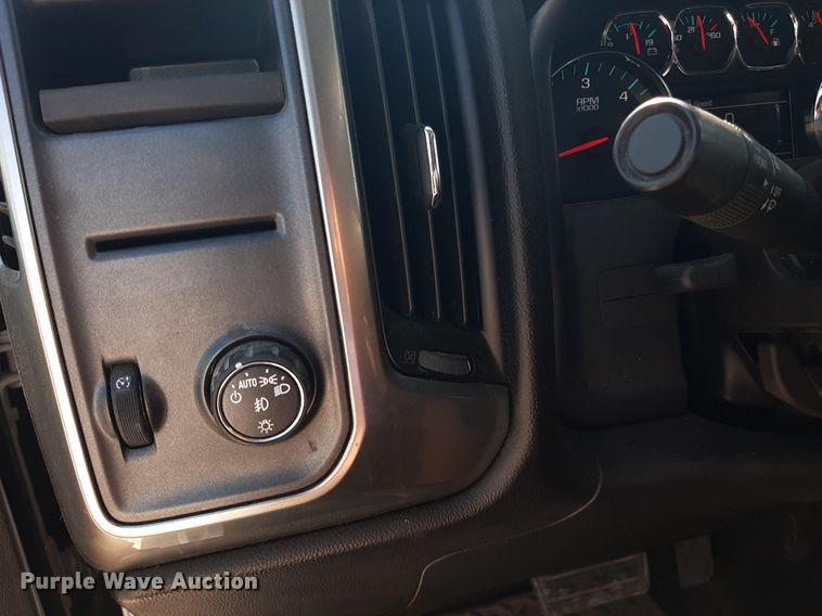 image for item OF9504 2017 Chevrolet Silverado 1500  Crew Cab pickup truck