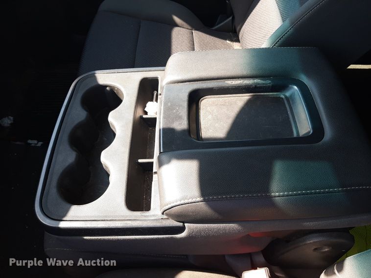 image for item OF9504 2017 Chevrolet Silverado 1500  Crew Cab pickup truck