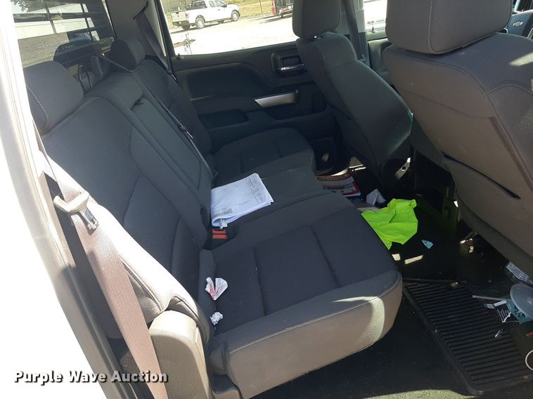 image for item OF9504 2017 Chevrolet Silverado 1500  Crew Cab pickup truck