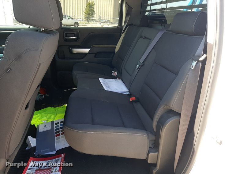 image for item OF9504 2017 Chevrolet Silverado 1500  Crew Cab pickup truck