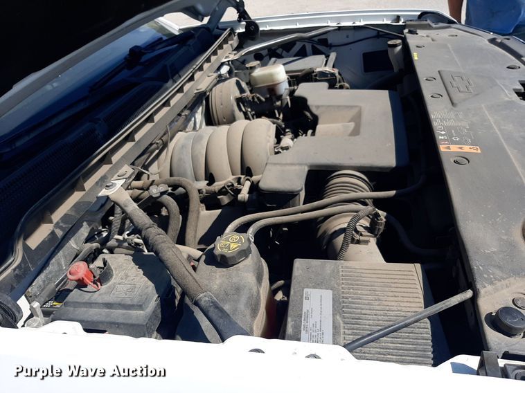 image for item OF9504 2017 Chevrolet Silverado 1500  Crew Cab pickup truck