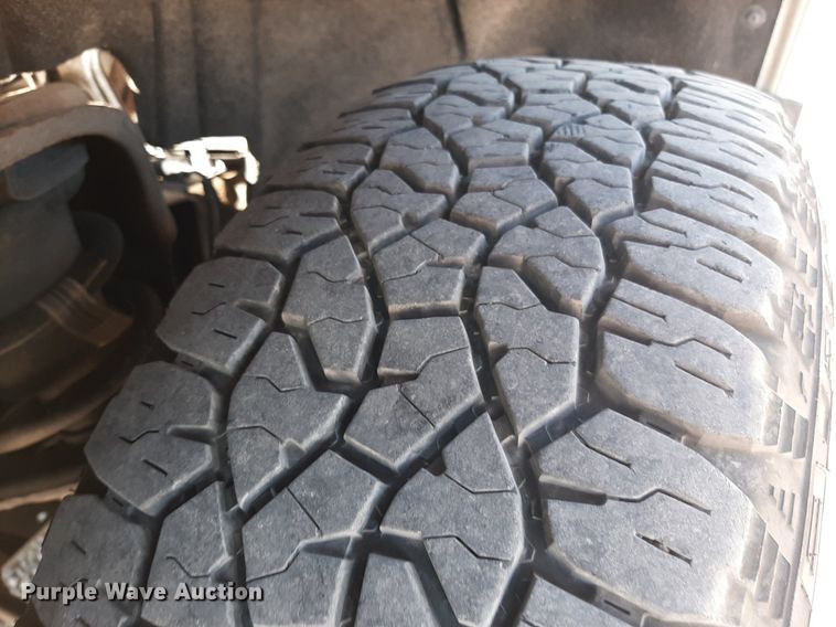 image for item OF9504 2017 Chevrolet Silverado 1500  Crew Cab pickup truck