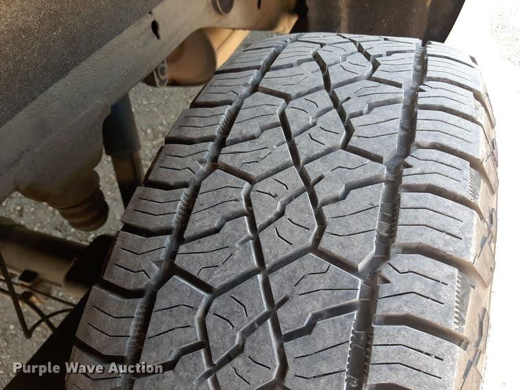 image for item OF9504 2017 Chevrolet Silverado 1500  Crew Cab pickup truck