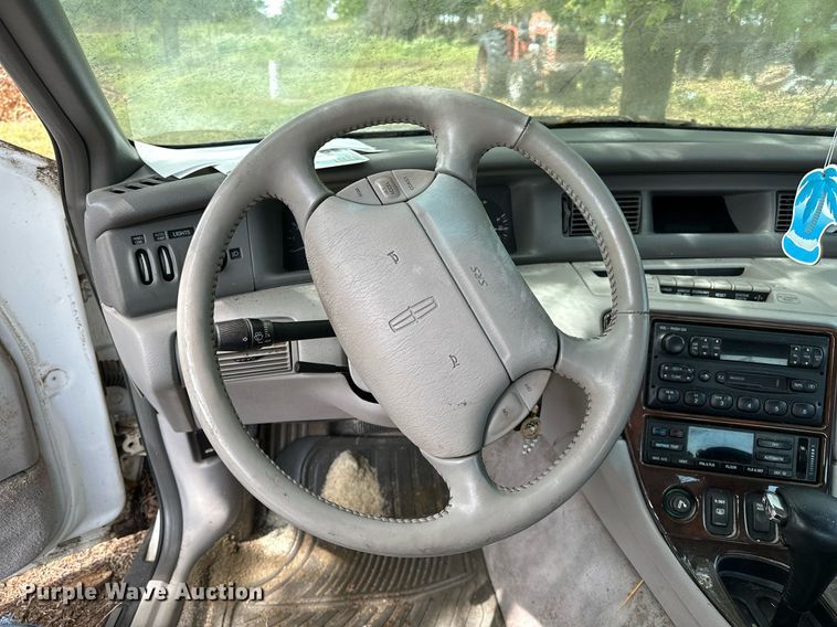 image for item OG9252 1995 Lincoln Mark VIII