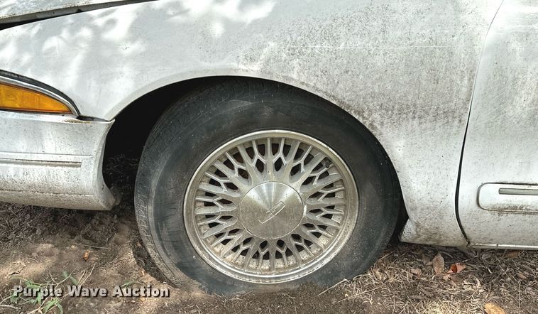 image for item OG9252 1995 Lincoln Mark VIII