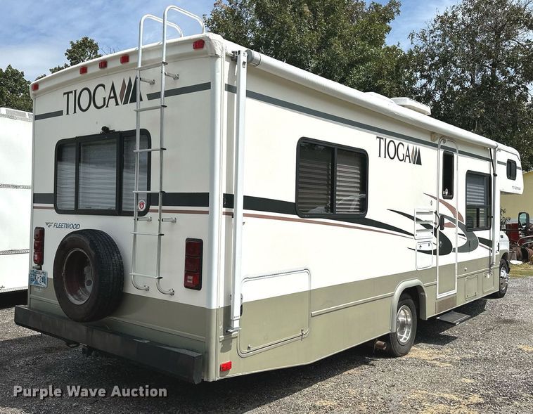 image for item OG9253 2004 Fleetwood Tioga  RV