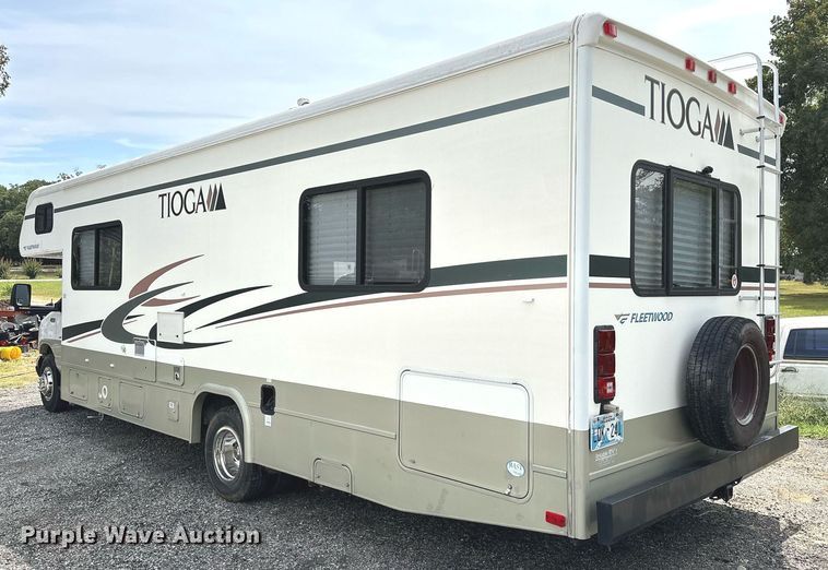 image for item OG9253 2004 Fleetwood Tioga  RV