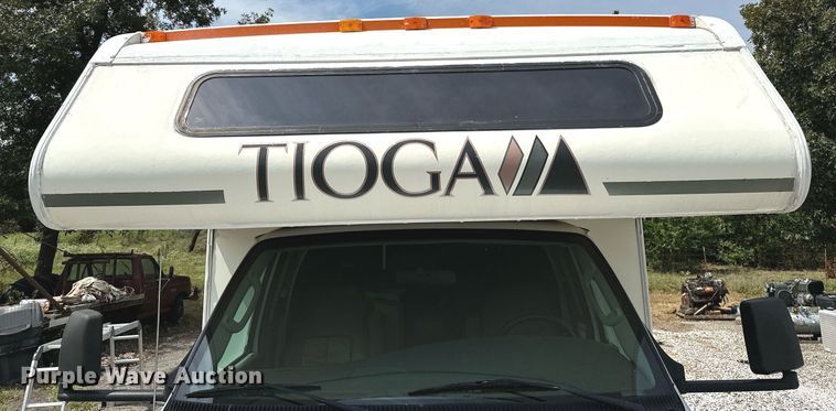 image for item OG9253 2004 Fleetwood Tioga  RV