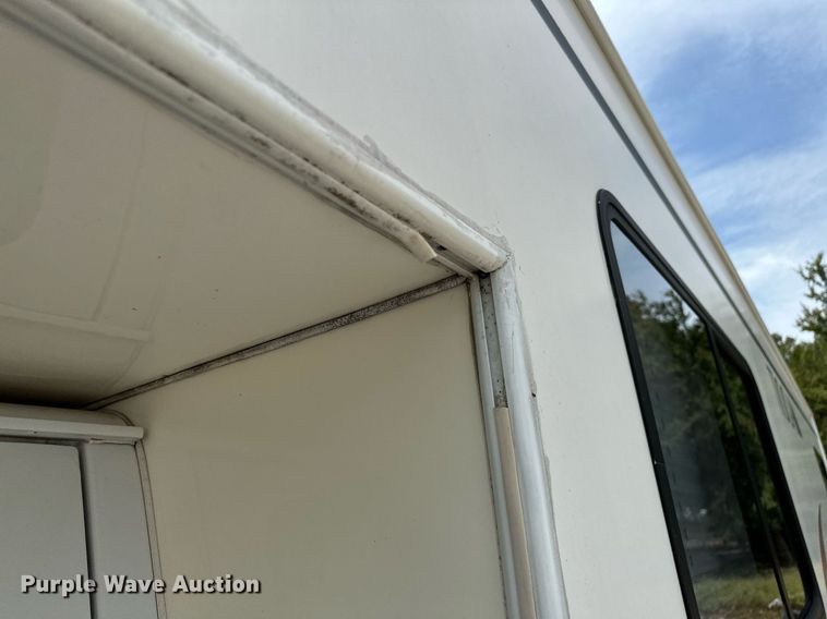 image for item OG9253 2004 Fleetwood Tioga  RV