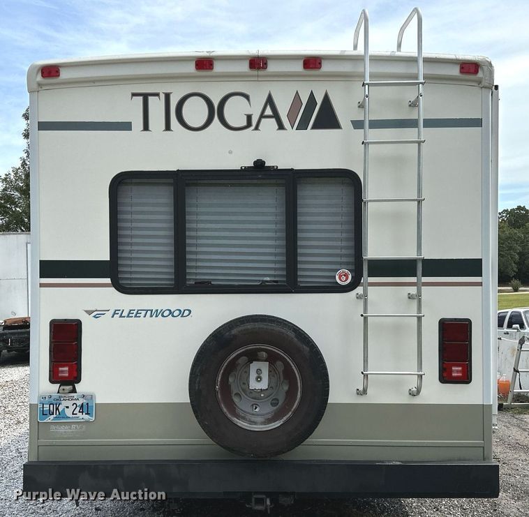 image for item OG9253 2004 Fleetwood Tioga  RV