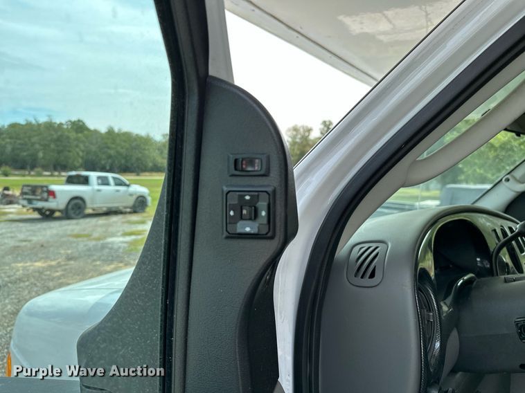 image for item OG9253 2004 Fleetwood Tioga  RV