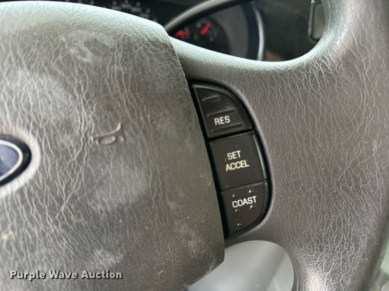 image for item OG9253 2004 Fleetwood Tioga  RV