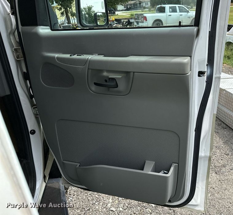 image for item OG9253 2004 Fleetwood Tioga  RV