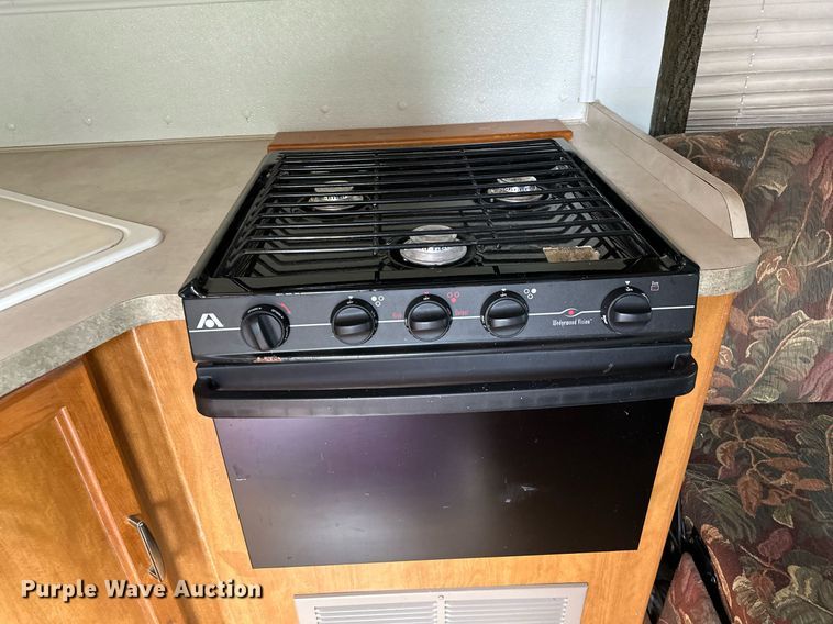 image for item OG9253 2004 Fleetwood Tioga  RV