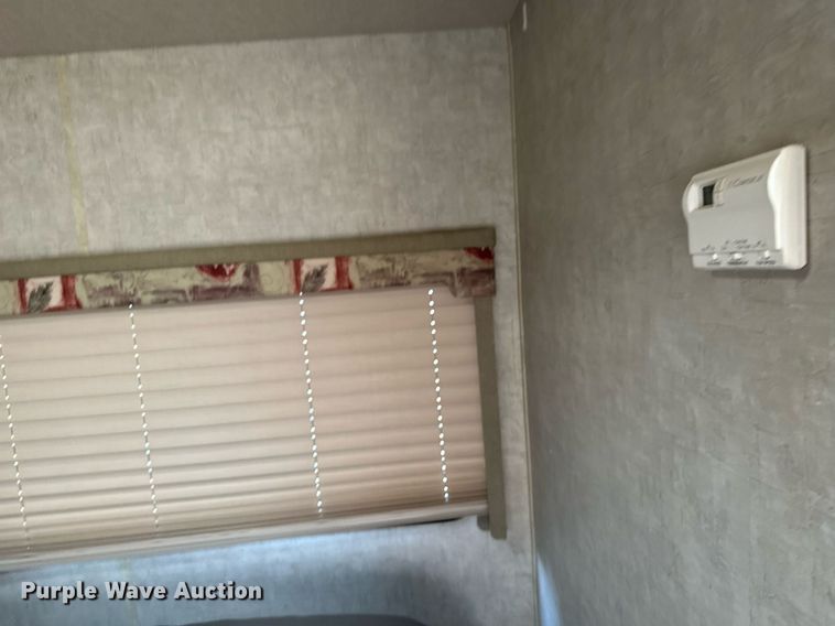 image for item OG9253 2004 Fleetwood Tioga  RV