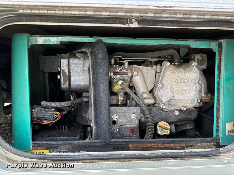 image for item OG9253 2004 Fleetwood Tioga  RV