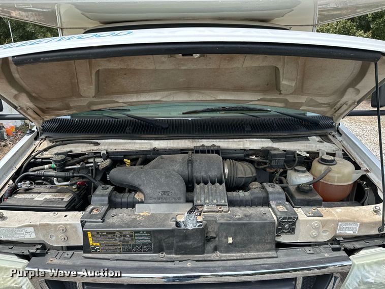 image for item OG9253 2004 Fleetwood Tioga  RV