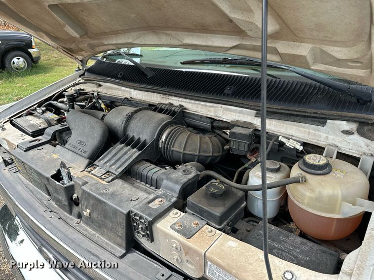 image for item OG9253 2004 Fleetwood Tioga  RV