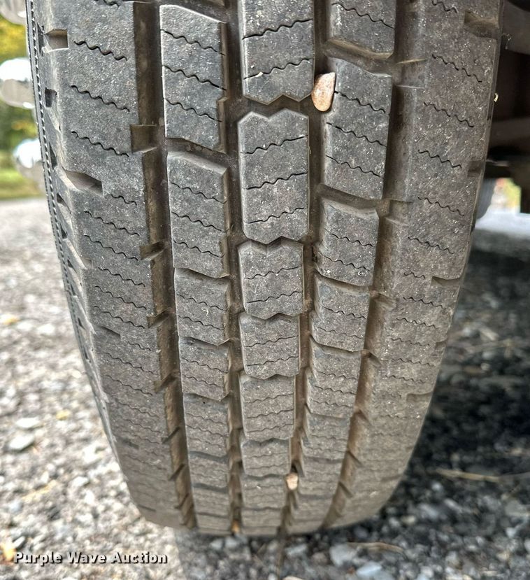 image for item OG9253 2004 Fleetwood Tioga  RV