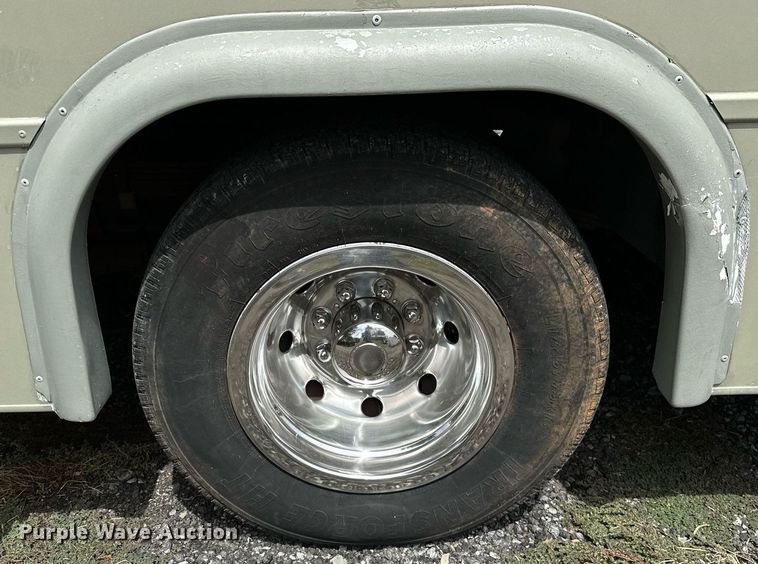 image for item OG9253 2004 Fleetwood Tioga  RV