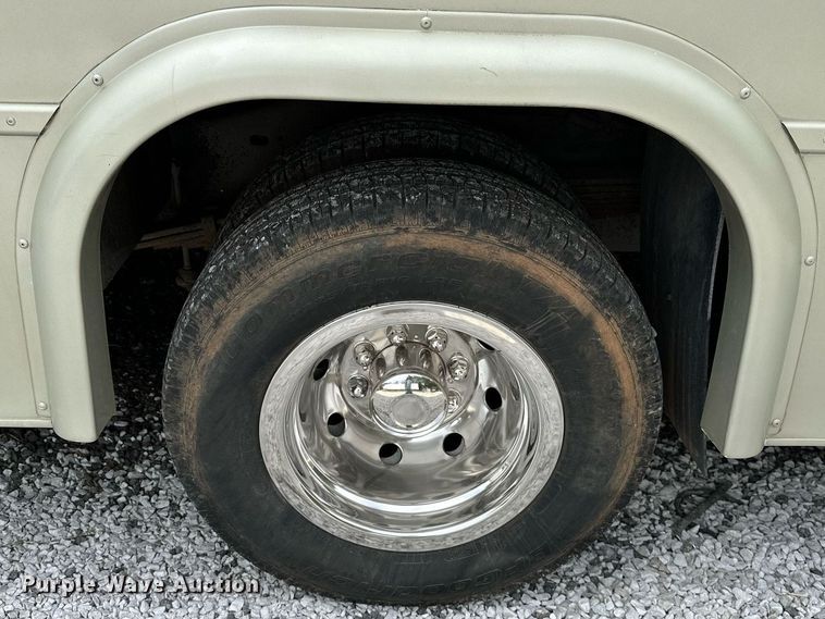 image for item OG9253 2004 Fleetwood Tioga  RV