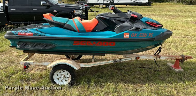 image for item OG9286 2018 Sea Doo Wake Pro 230  personal watercraft