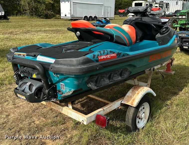 image for item OG9286 2018 Sea Doo Wake Pro 230  personal watercraft