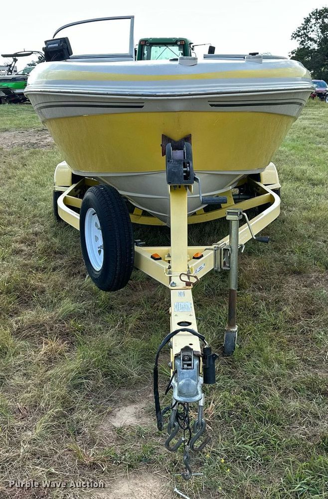 image for item OG9289 2006 Tahoe TQ60  boat