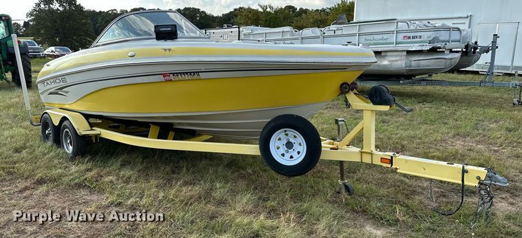 image for item OG9289 2006 Tahoe TQ60  boat