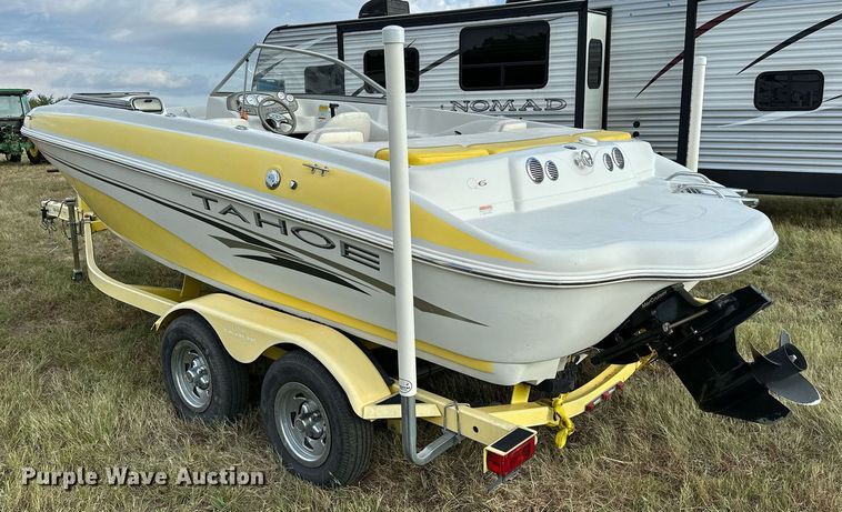 image for item OG9289 2006 Tahoe TQ60  boat