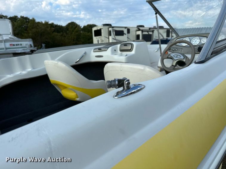 image for item OG9289 2006 Tahoe TQ60  boat