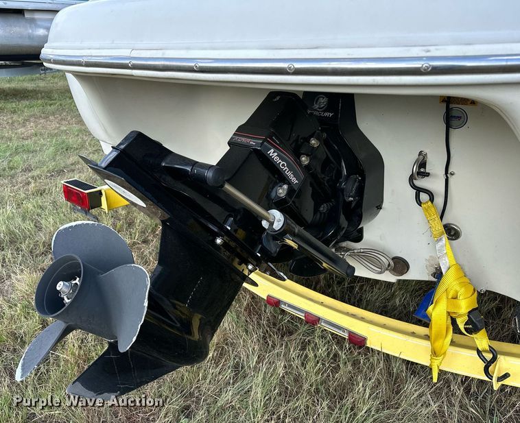 image for item OG9289 2006 Tahoe TQ60  boat