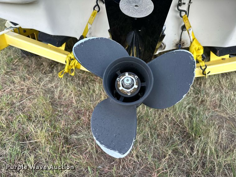 image for item OG9289 2006 Tahoe TQ60  boat