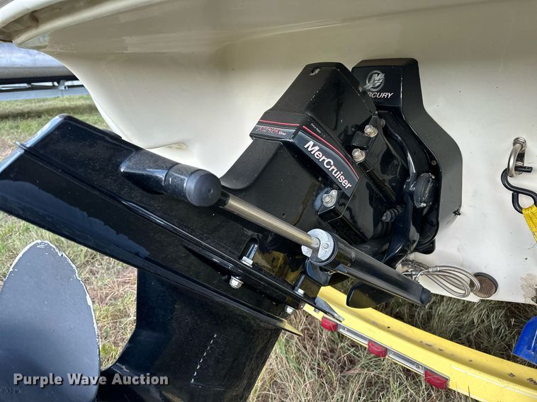 image for item OG9289 2006 Tahoe TQ60  boat