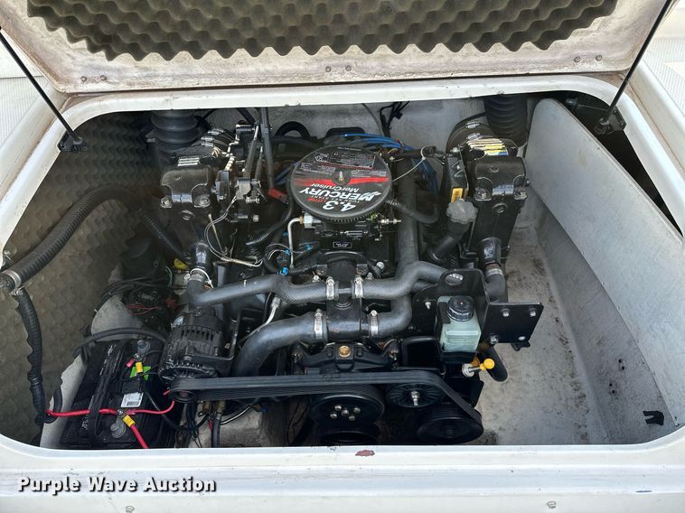 image for item OG9289 2006 Tahoe TQ60  boat