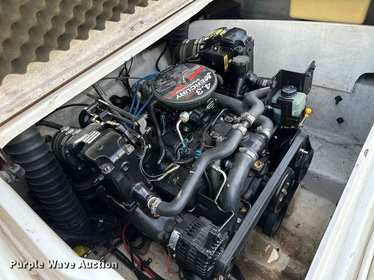 image for item OG9289 2006 Tahoe TQ60  boat