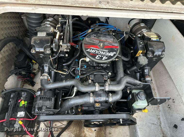 image for item OG9289 2006 Tahoe TQ60  boat