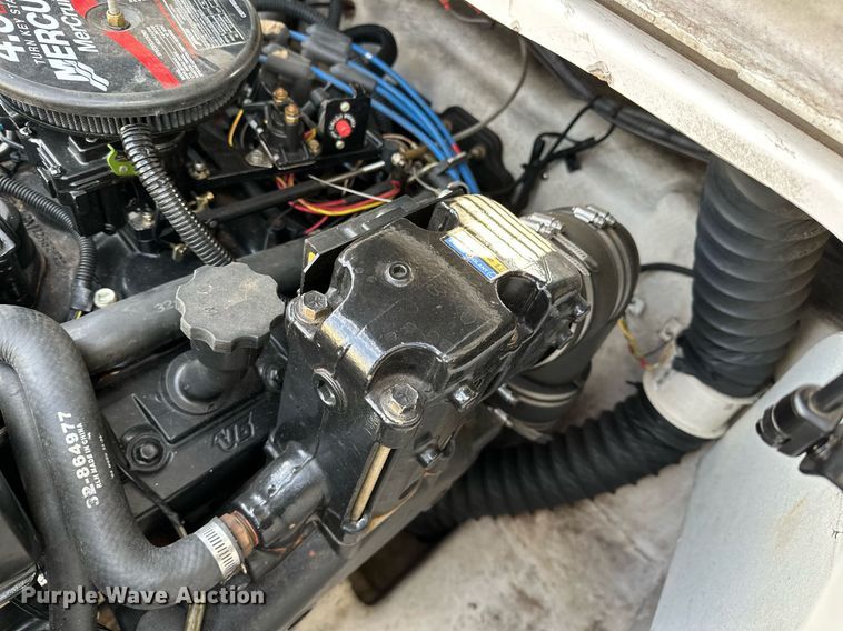 image for item OG9289 2006 Tahoe TQ60  boat