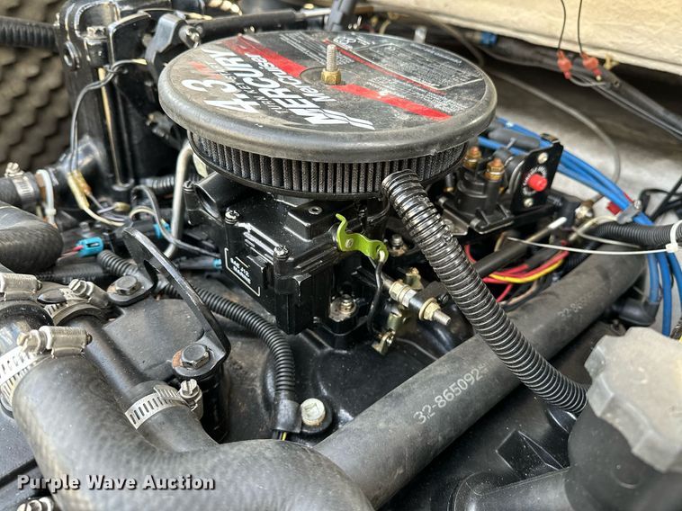 image for item OG9289 2006 Tahoe TQ60  boat