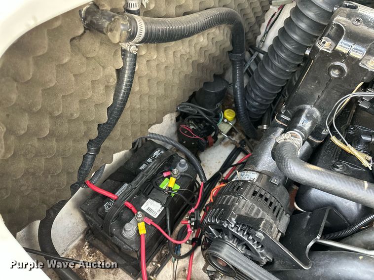 image for item OG9289 2006 Tahoe TQ60  boat