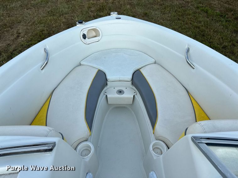 image for item OG9289 2006 Tahoe TQ60  boat