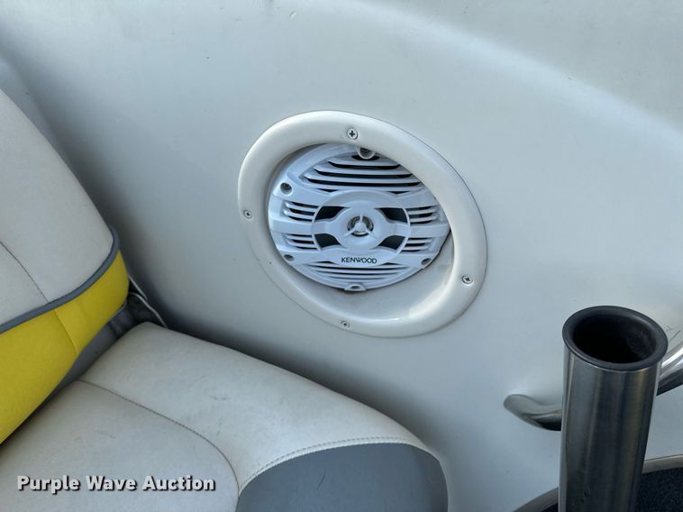 image for item OG9289 2006 Tahoe TQ60  boat