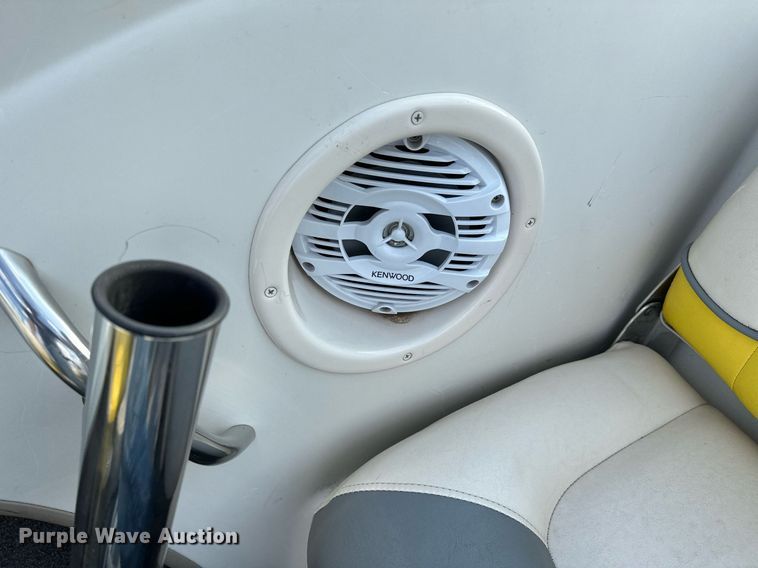 image for item OG9289 2006 Tahoe TQ60  boat