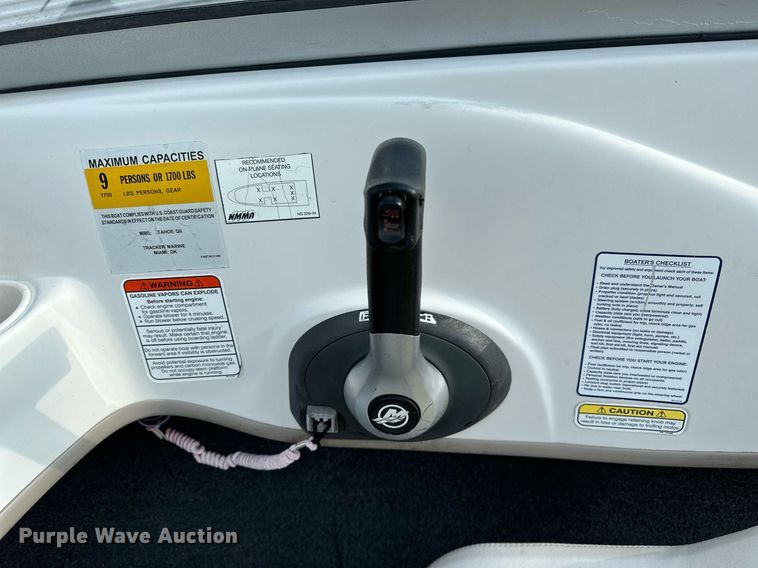 image for item OG9289 2006 Tahoe TQ60  boat