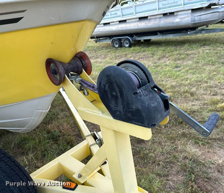 image for item OG9289 2006 Tahoe TQ60  boat